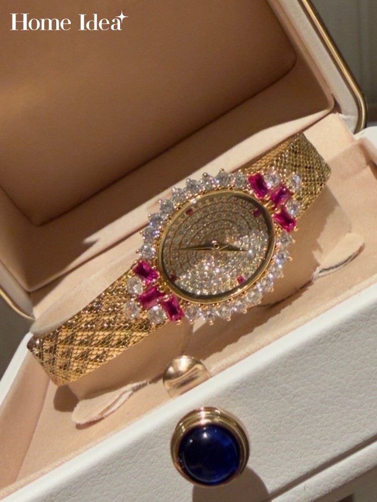 Watch Winder Compact - Vintage Ladies Oval Shape Quartz Watch